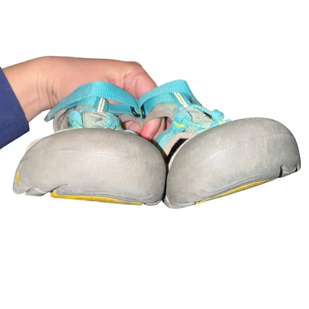 KEEN Newport Turquoise Sandals Kids Size 1 Outdoor Hiking Camping Lake